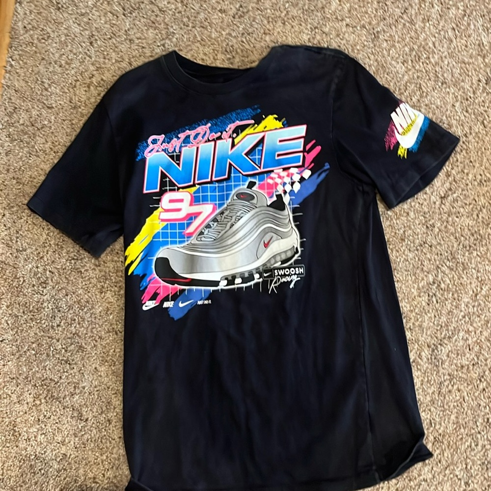 Graphic Nike tee